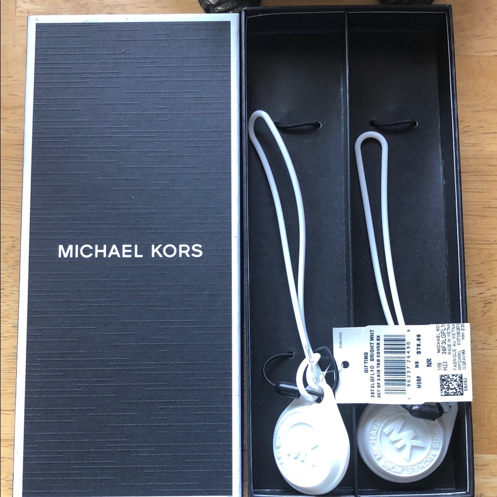 Michael Kors Black Silicone AirTag Holder